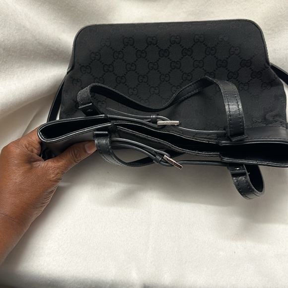 Gucci tote preloved very clean inside and out - Picture 7 of 7